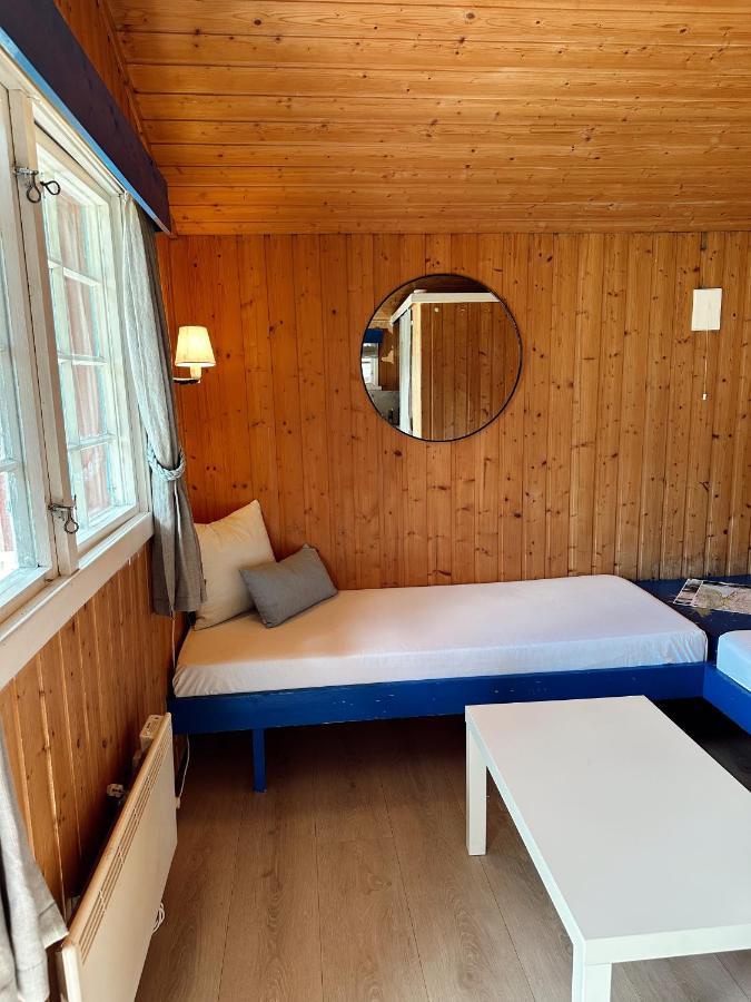 Loken Camping - Trivelig Og Idyllisk Ved Vannet Hotel Olden Kültér fotó